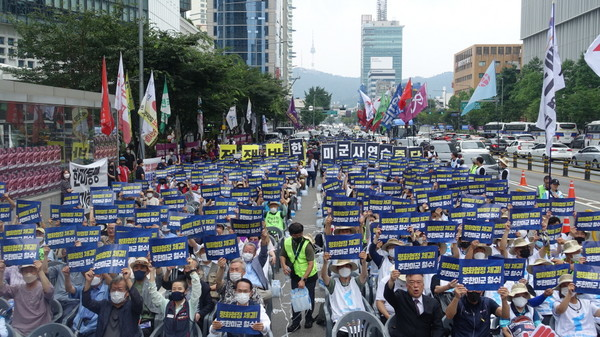 대통령실 인근 용산에서 개최되고 있는 민족의 자주와 대단결을 위한 제5차 조국통일촉진대회 모습 (2022년 7월 23일).png